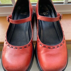 Red Dansko Mary Jane Clogs Size EUR 38